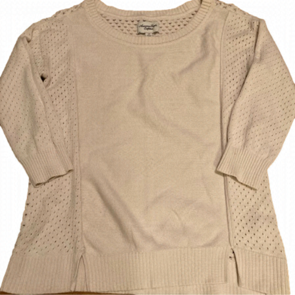 American Eagle Outfitters cream cotton sweater. - Picture 1 of 5